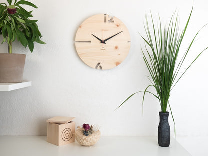 Wanduhr Puhr - Zirbe 30 cm rund -geräuschlos